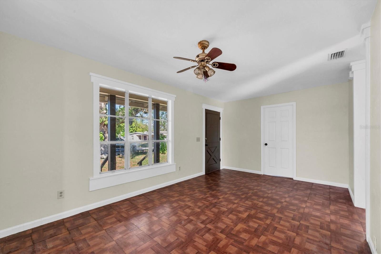 Image 7 of 25 For 1607 18th Street E