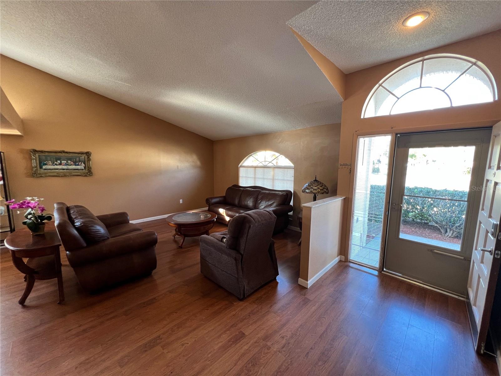 Image 11 of 54 For 11418 Glenmont Drive