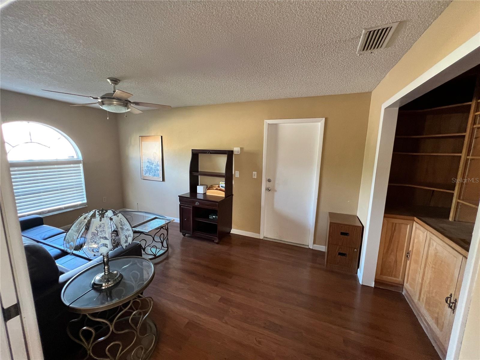 Image 12 of 54 For 11418 Glenmont Drive