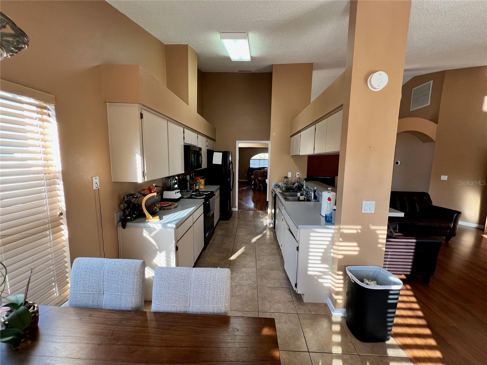 Image 23 of 54 For 11418 Glenmont Drive