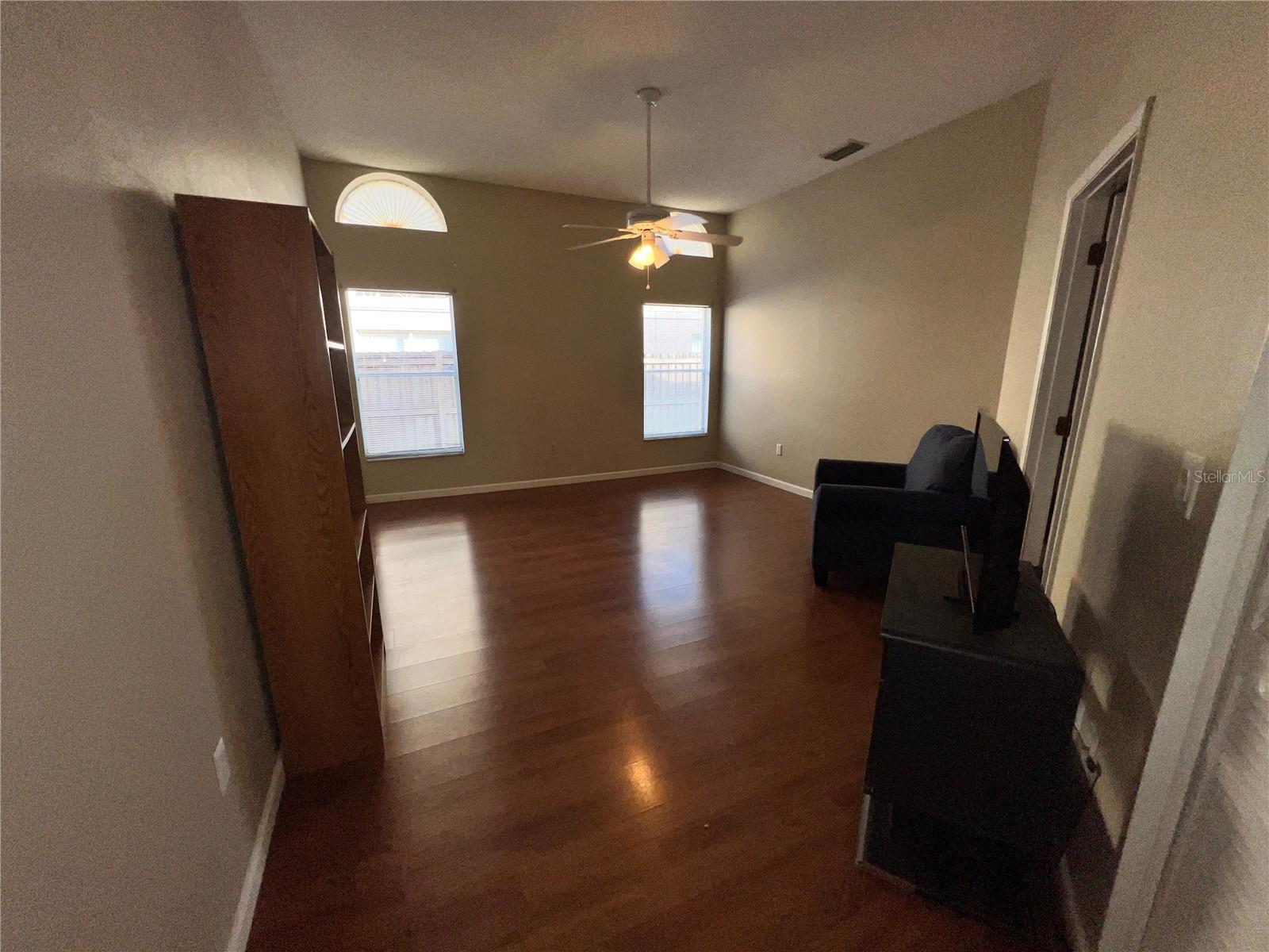 Image 29 of 54 For 11418 Glenmont Drive