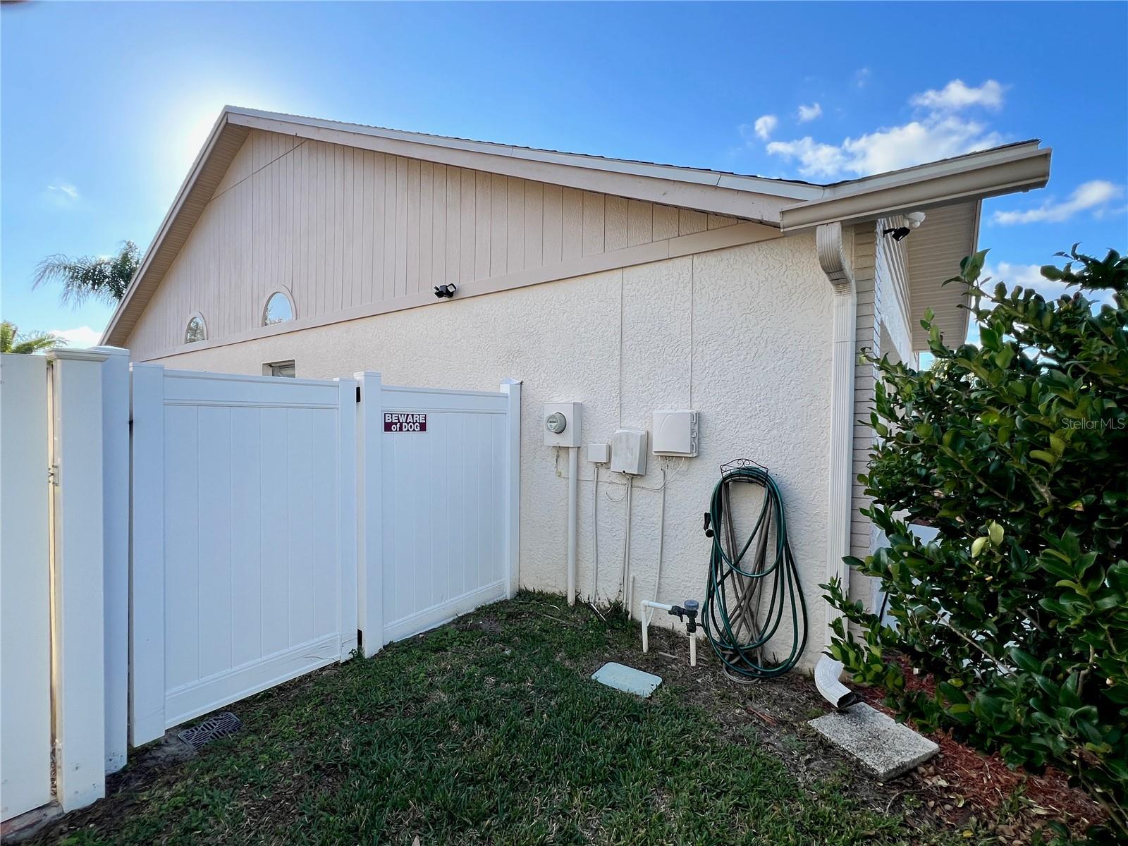 Image 5 of 54 For 11418 Glenmont Drive