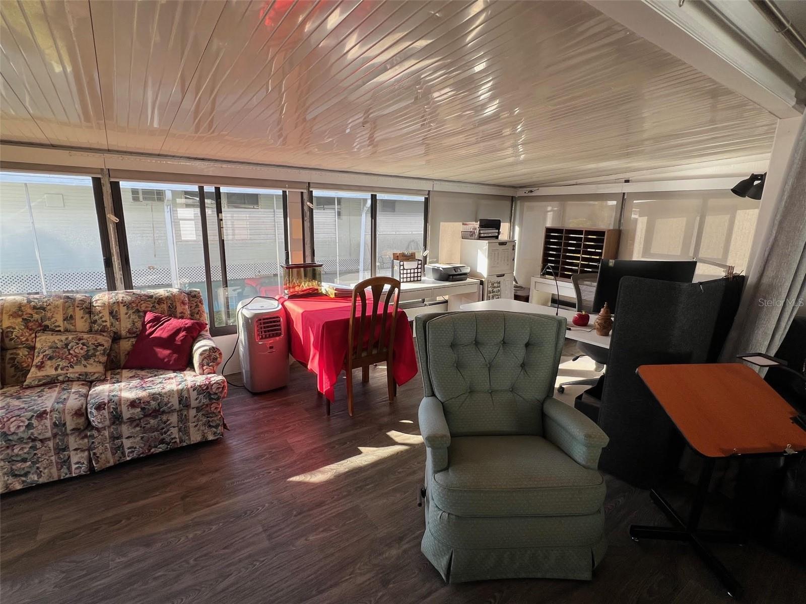 Image 24 of 29 For 11300 124th Avenue 70