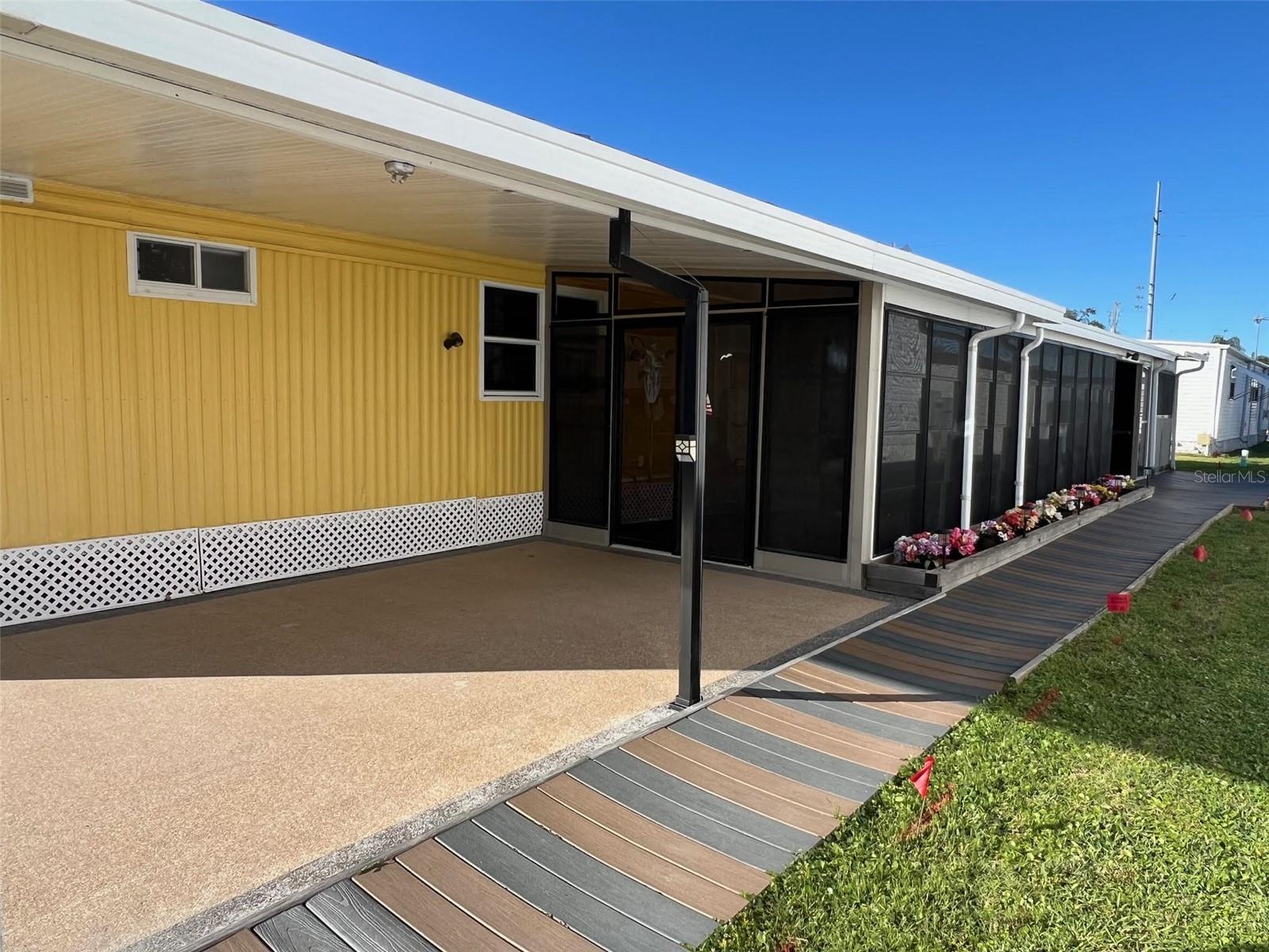 Image 6 of 29 For 11300 124th Avenue 70