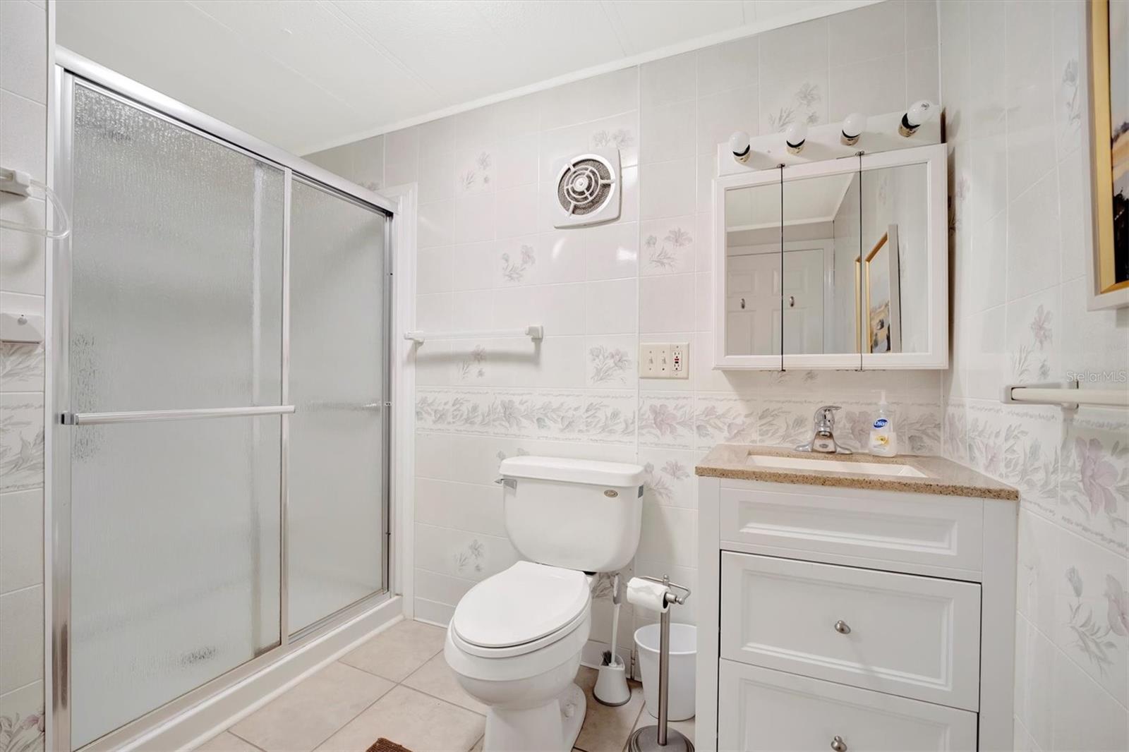 Image 17 of 35 For 110 Saint Lucia Loop