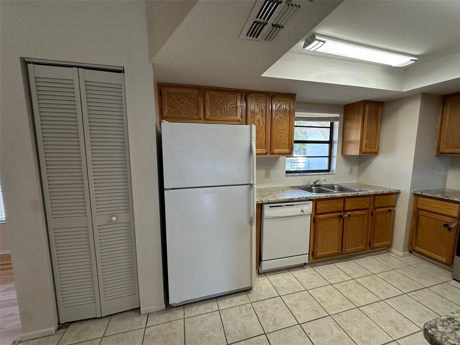 Image 6 of 37 For 5101 Elwood Road