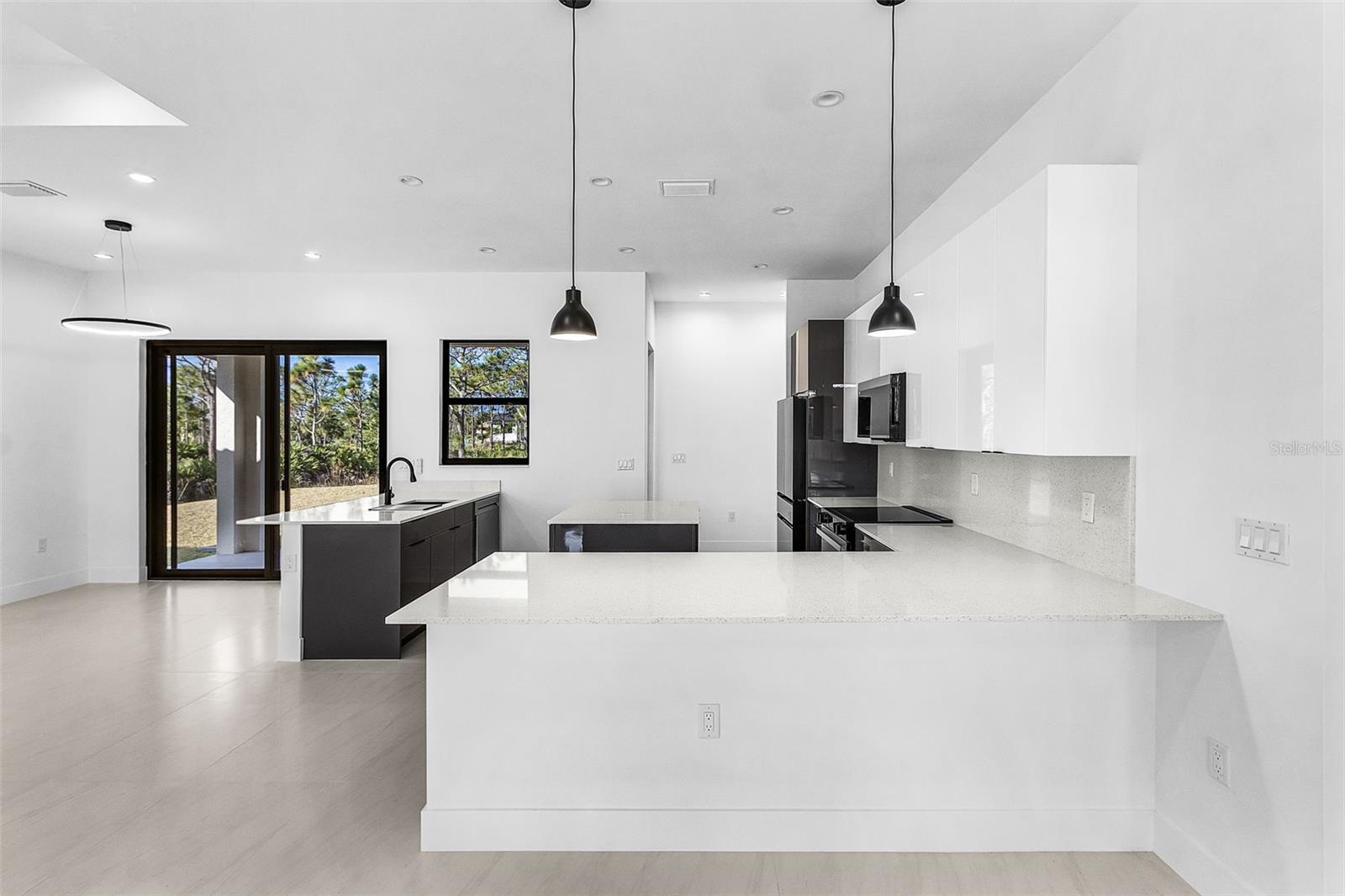 Image 12 of 32 For 12519 Canoe Trl