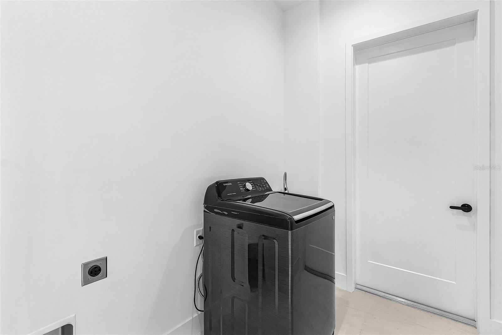 Image 18 of 32 For 12519 Canoe Trl