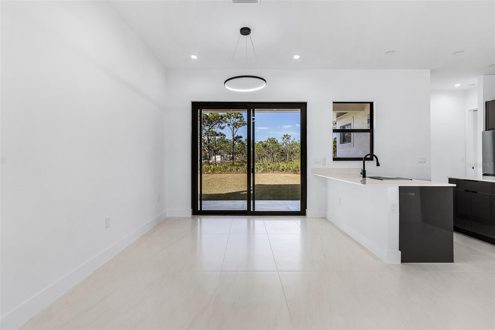 Image 9 of 32 For 12519 Canoe Trl