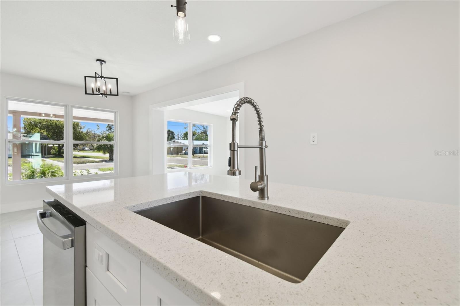 Image 14 of 60 For 4715 Wisconsin Avenue