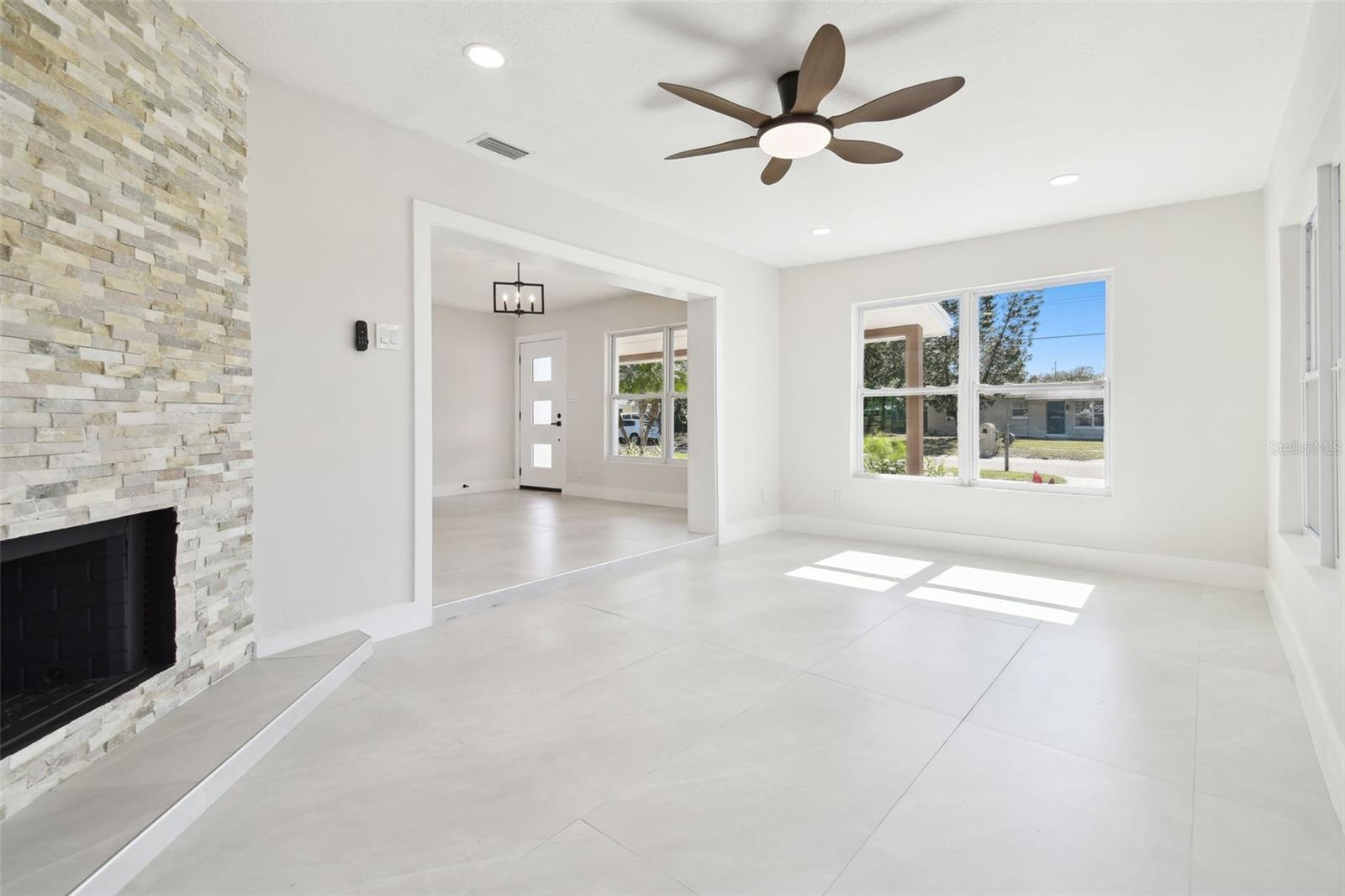 Image 18 of 60 For 4715 Wisconsin Avenue