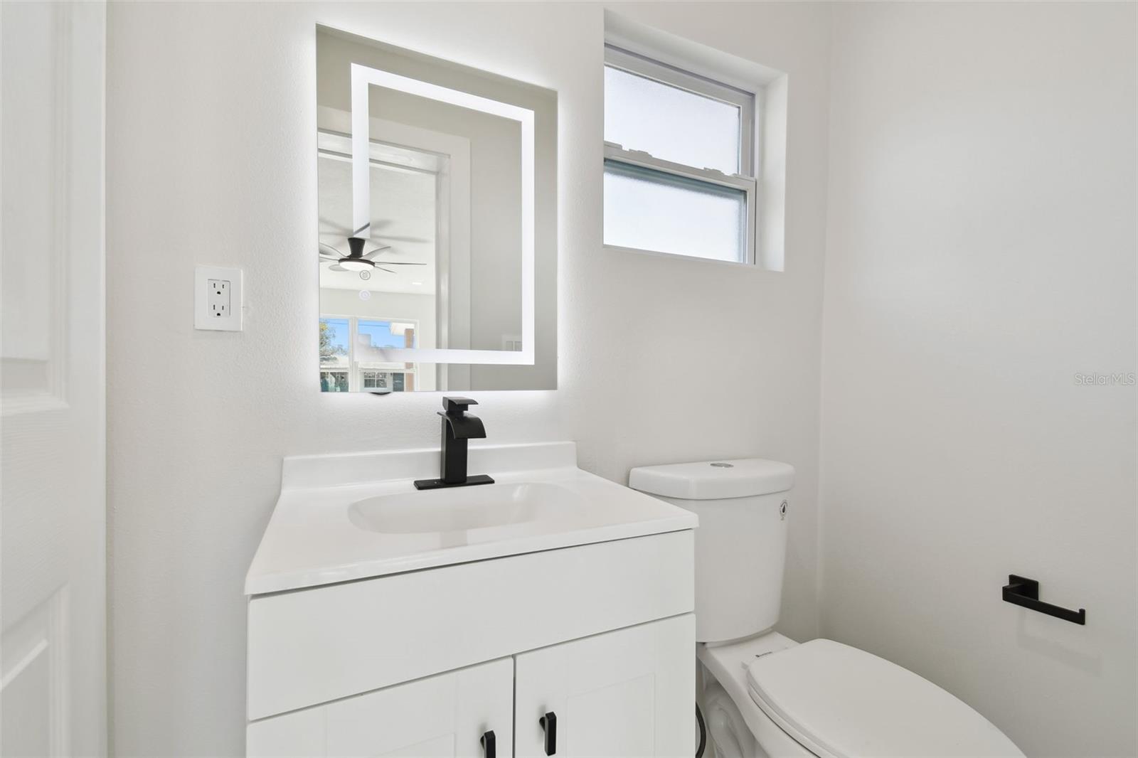 Image 20 of 60 For 4715 Wisconsin Avenue