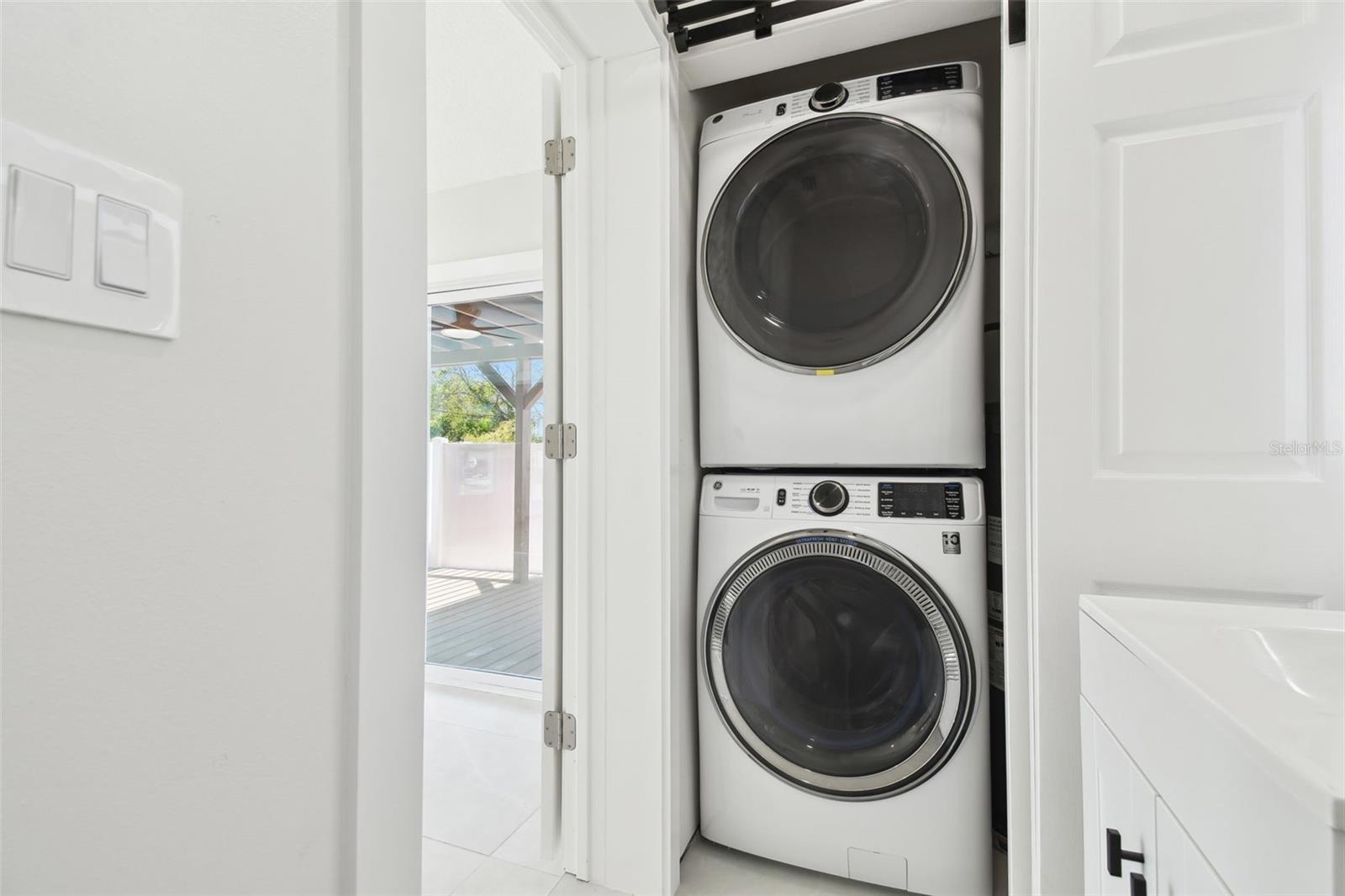 Image 22 of 60 For 4715 Wisconsin Avenue