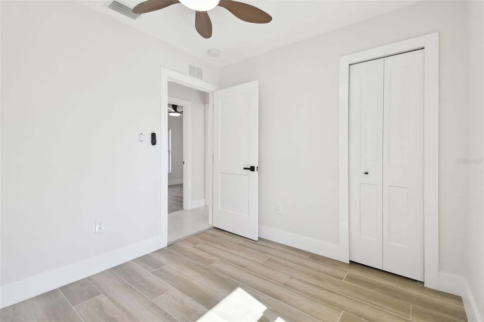 Image 33 of 60 For 4715 Wisconsin Avenue