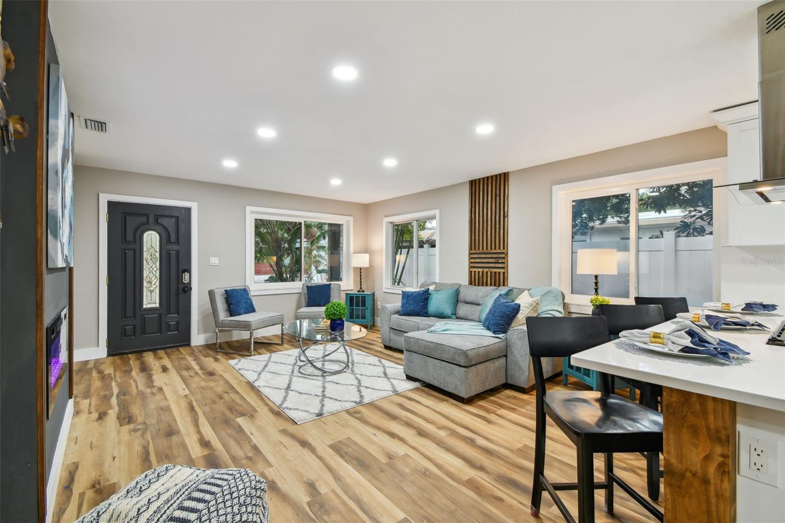 Image 16 of 51 For 2408 50th Street S