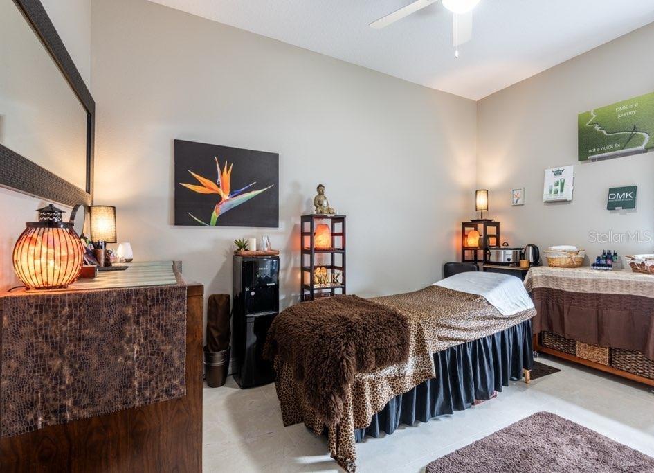 Image 24 of 31 For 21812 Carson Drive