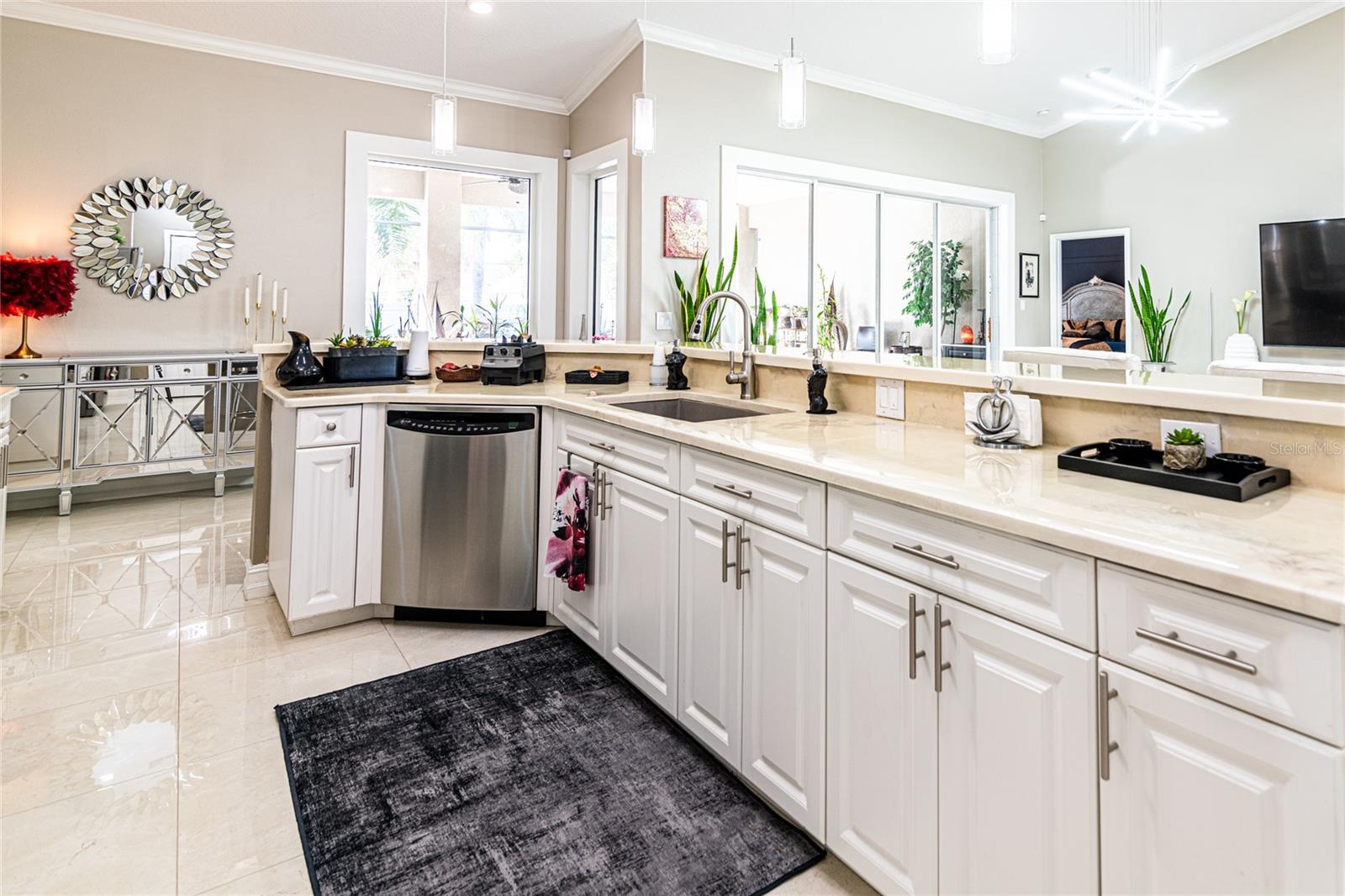 Image 7 of 31 For 21812 Carson Drive