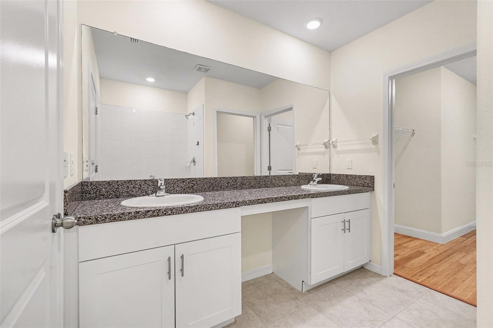 Image 19 of 66 For 15628 Spice Key Street