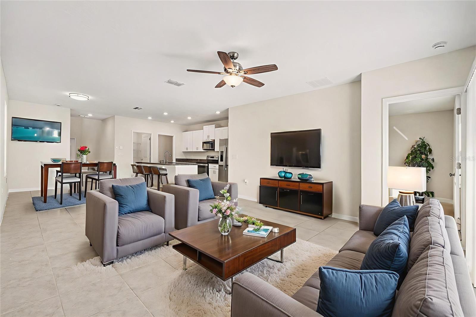 Image 5 of 66 For 15628 Spice Key Street