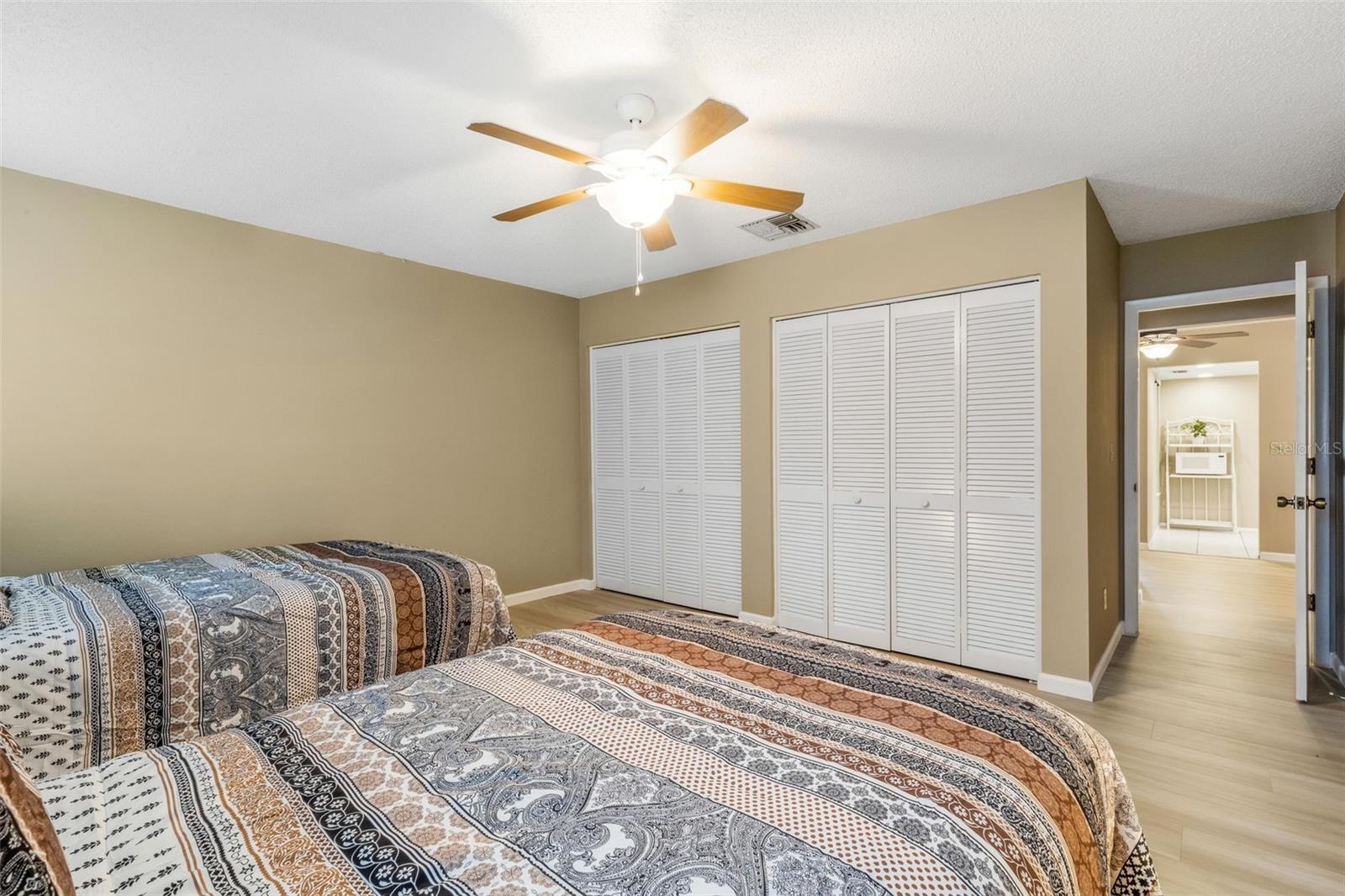 Image 23 of 81 For 3470 Maclaren Drive