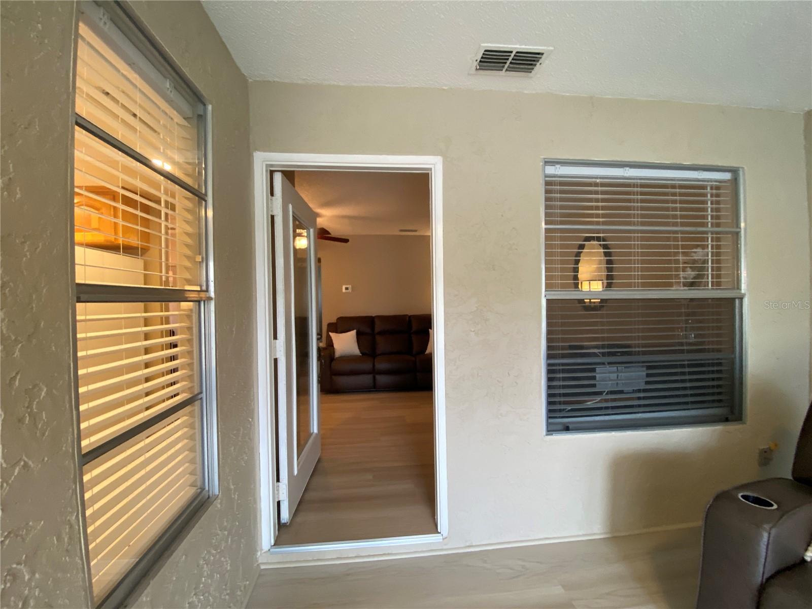 Image 6 of 81 For 3470 Maclaren Drive