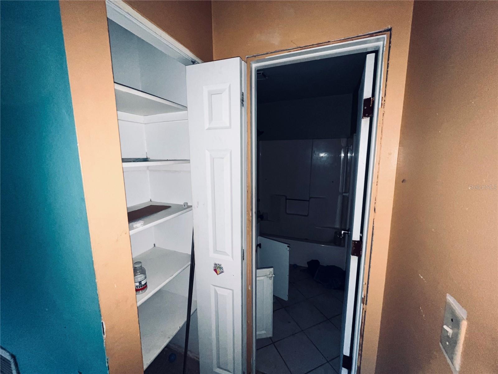 Image 26 of 39 For 2247 4th Street