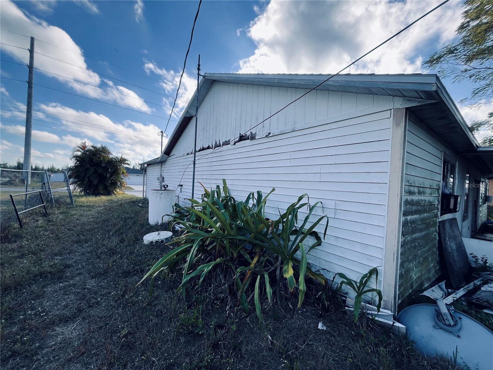 Image 35 of 39 For 2247 4th Street