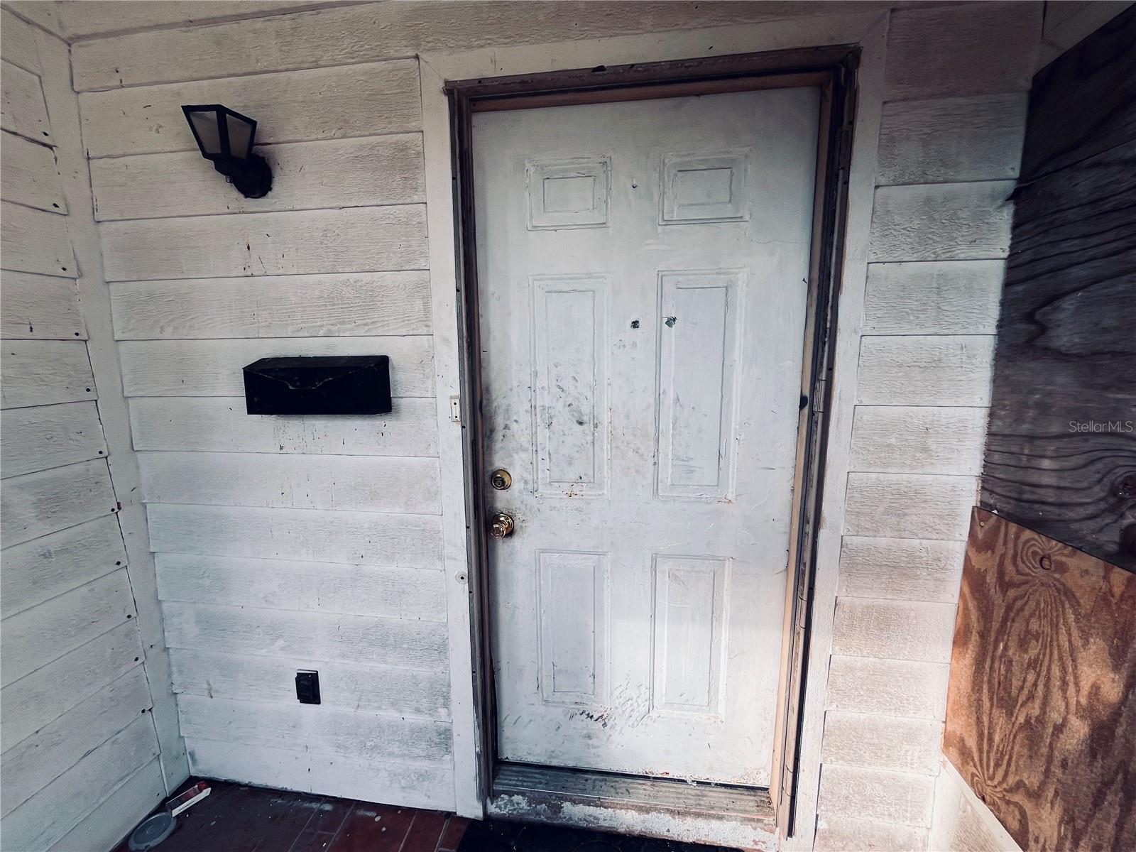 Image 6 of 39 For 2247 4th Street