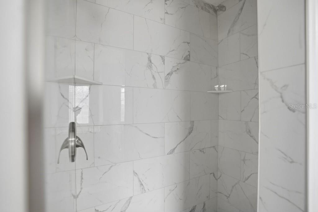 Image 20 of 38 For 9476 Spring Hill Drive