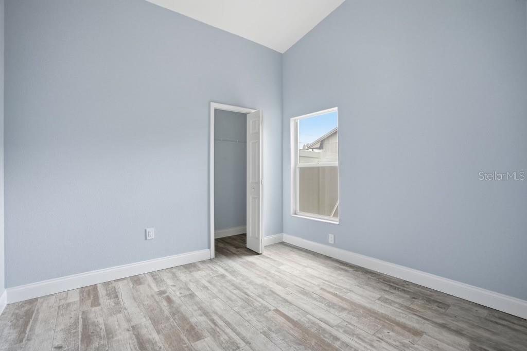 Image 22 of 38 For 9476 Spring Hill Drive