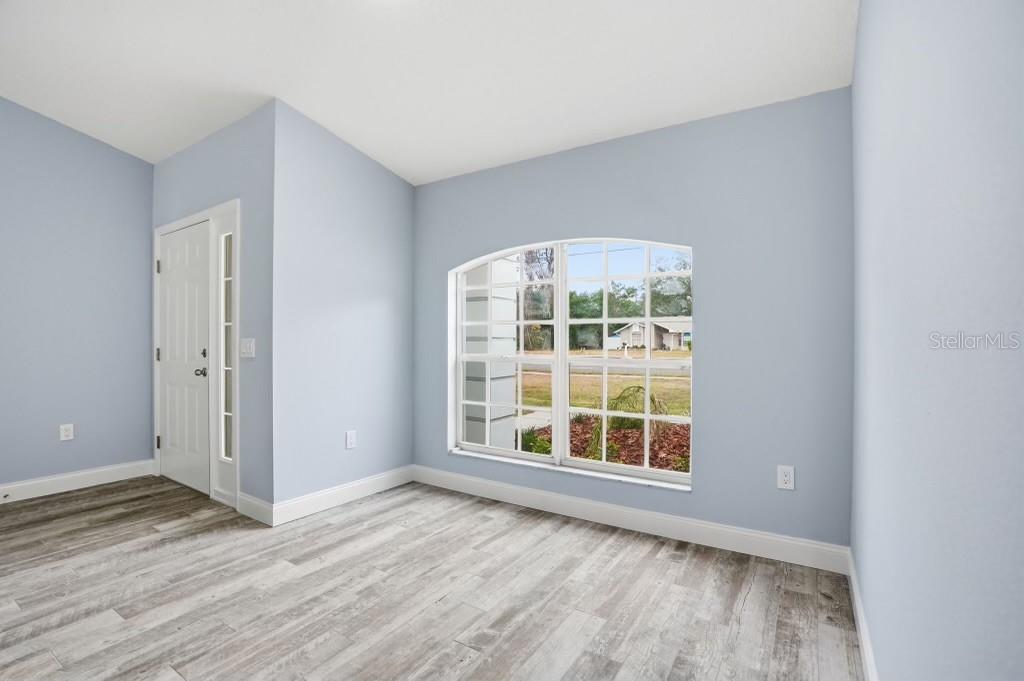 Image 3 of 38 For 9476 Spring Hill Drive