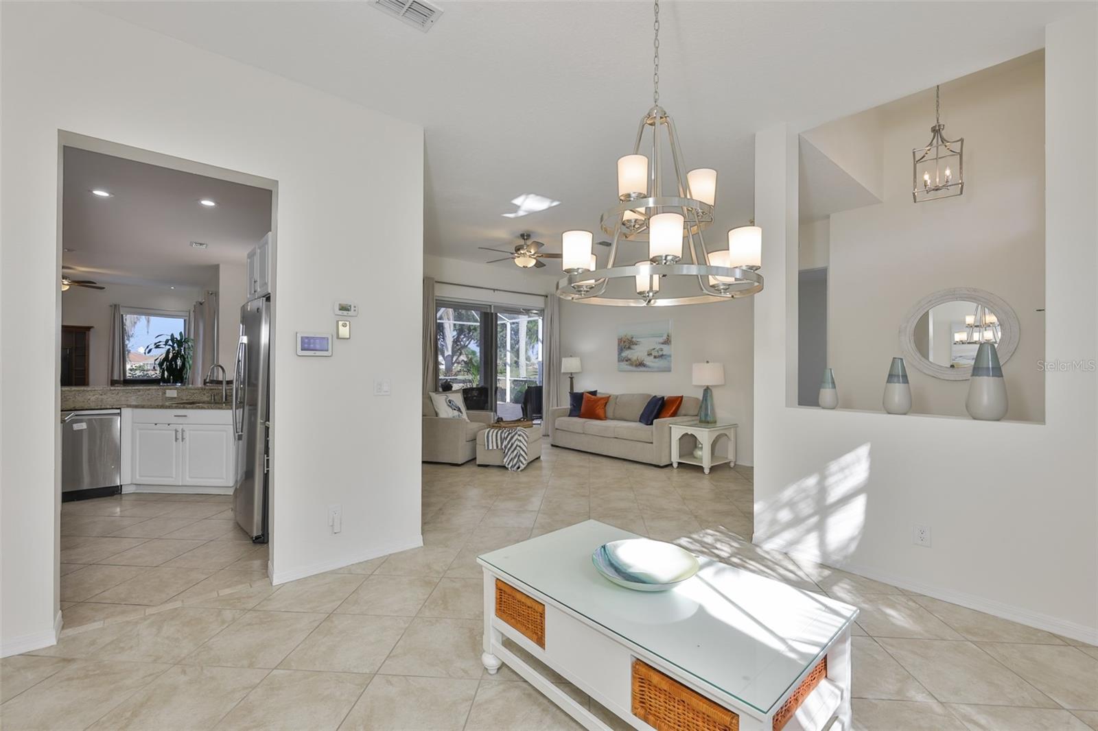 Image 11 of 67 For 2221 Platinum Drive