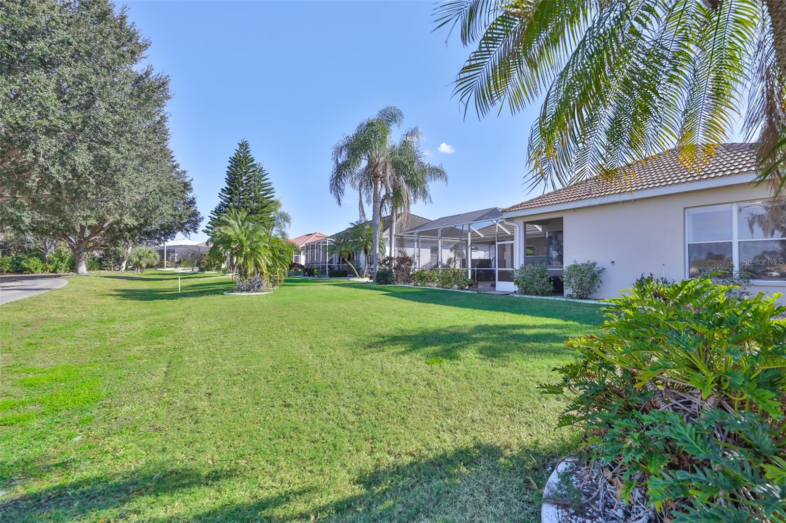 Image 36 of 67 For 2221 Platinum Drive