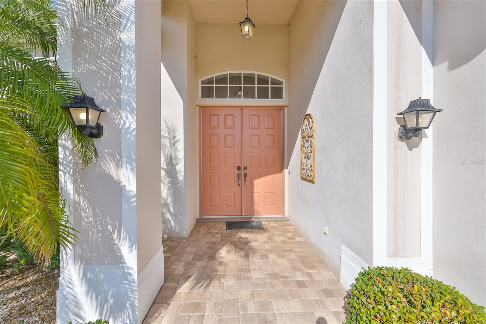 Image 7 of 67 For 2221 Platinum Drive