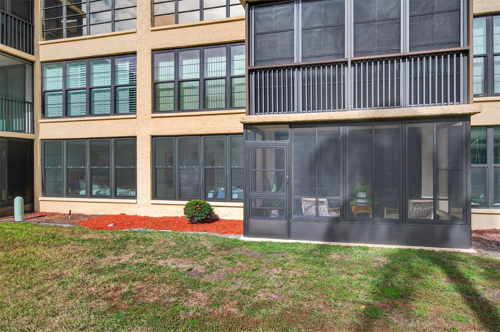 Image 43 of 45 For 19701 Gulf Boulevard 120