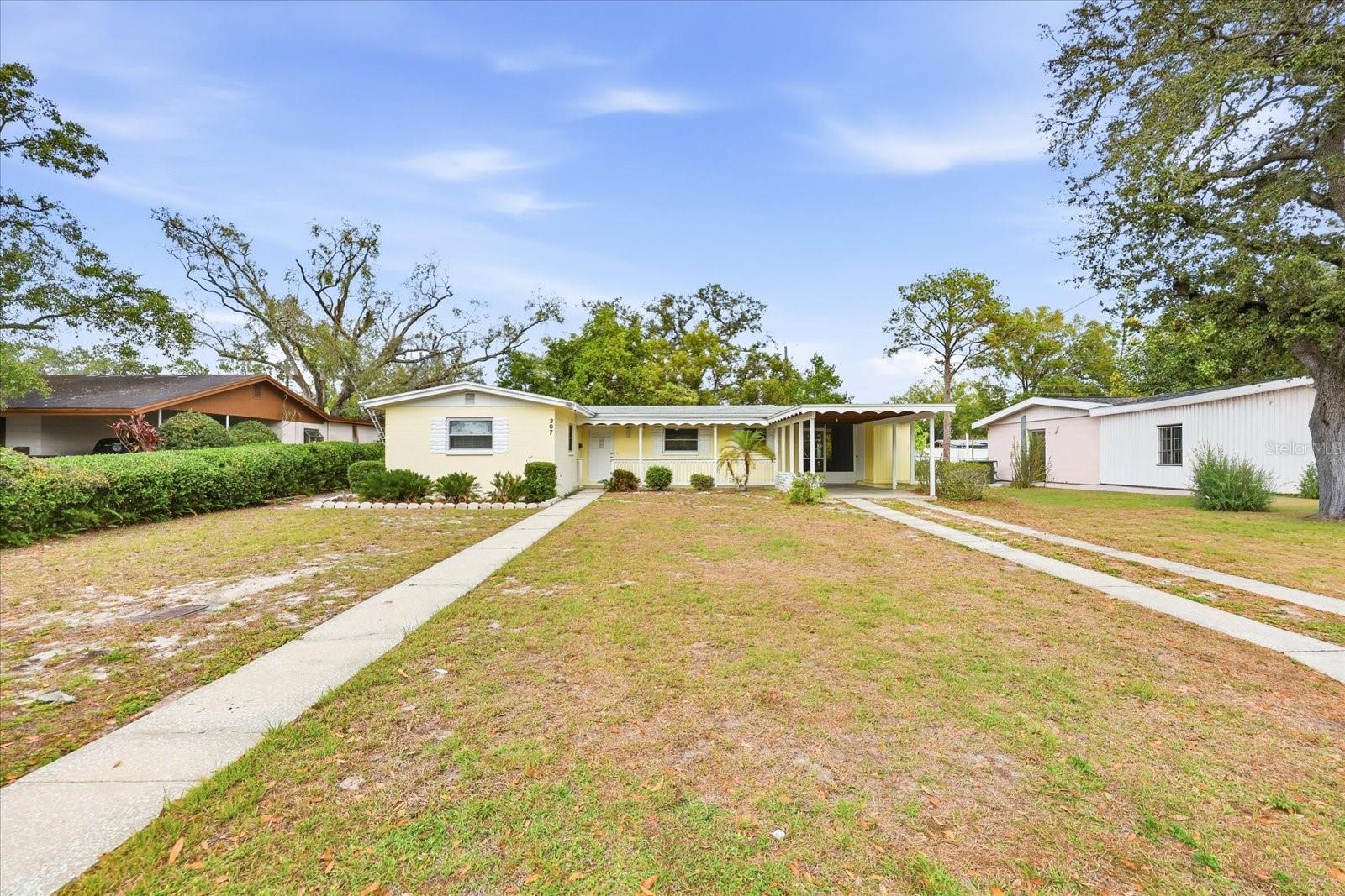 Image 2 of 38 For 207 Seneca Avenue