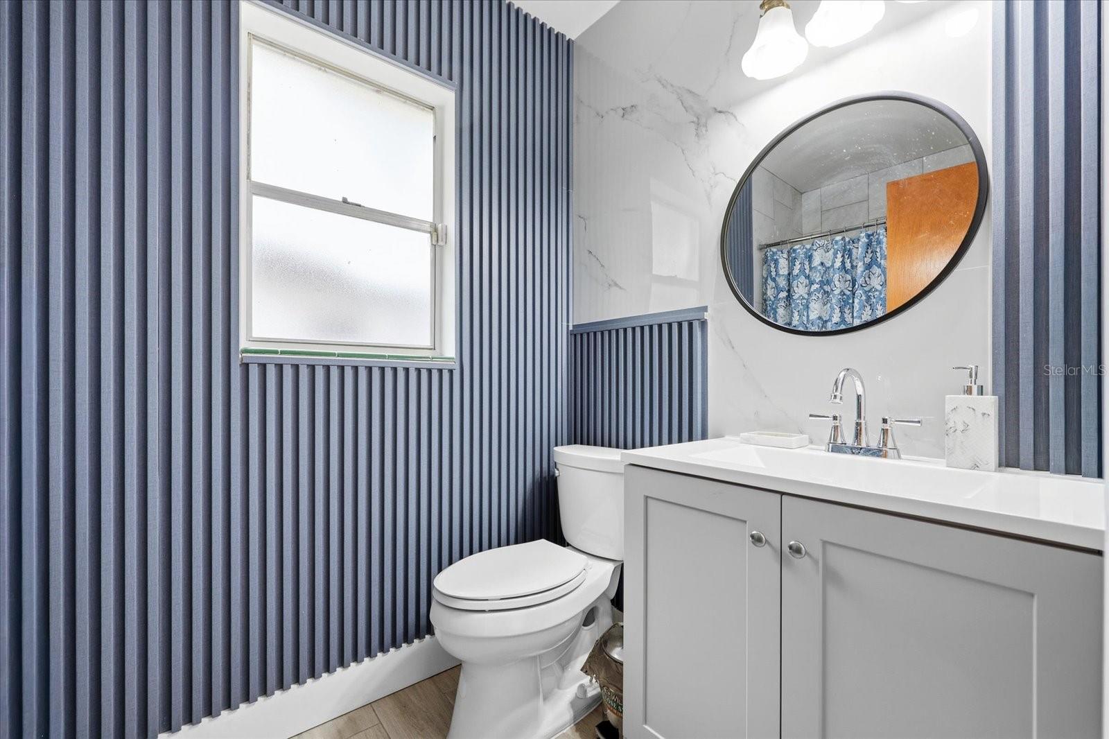 Image 22 of 38 For 207 Seneca Avenue