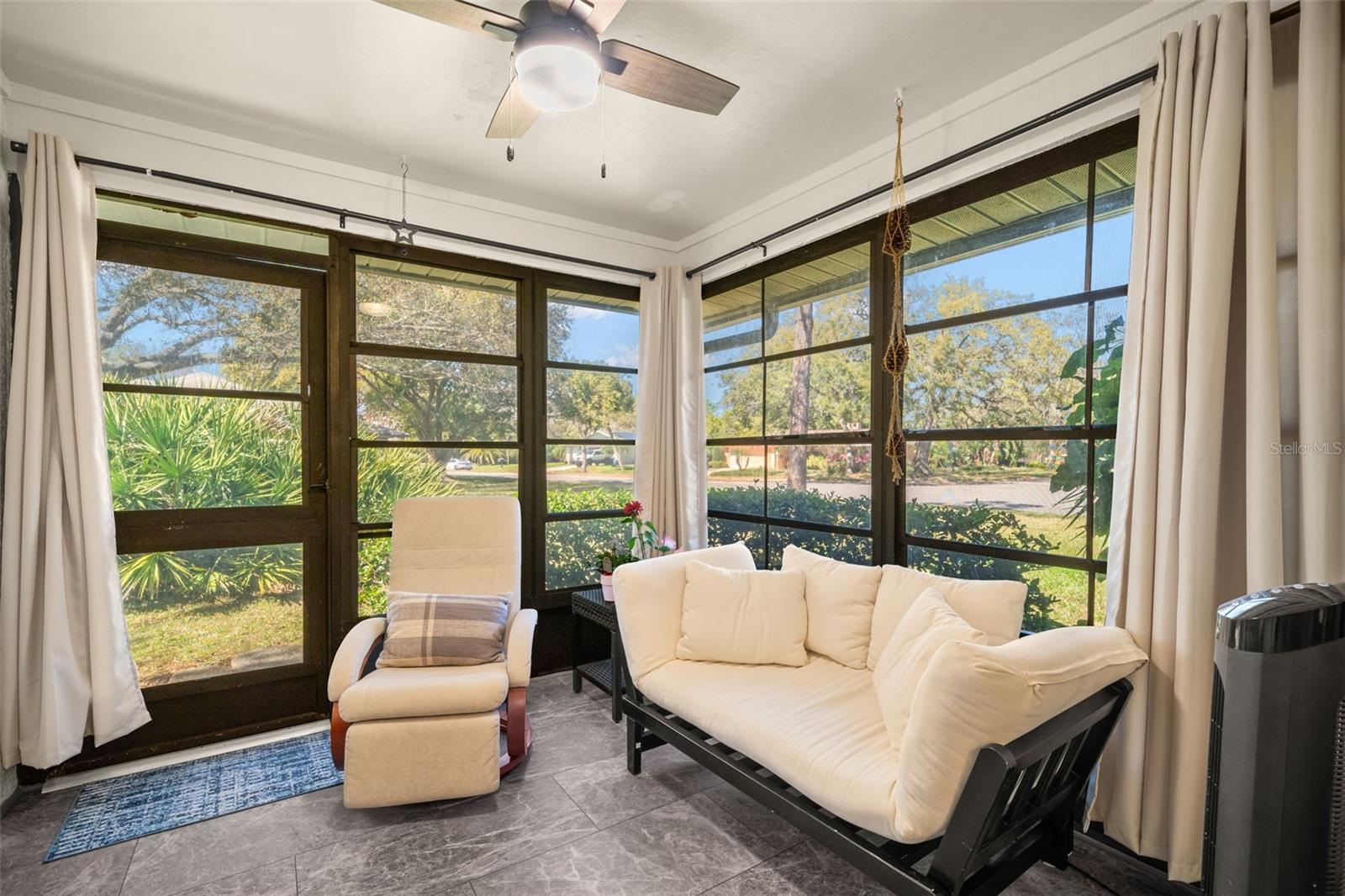 Image 24 of 40 For 2757 Countryside Boulevard 103