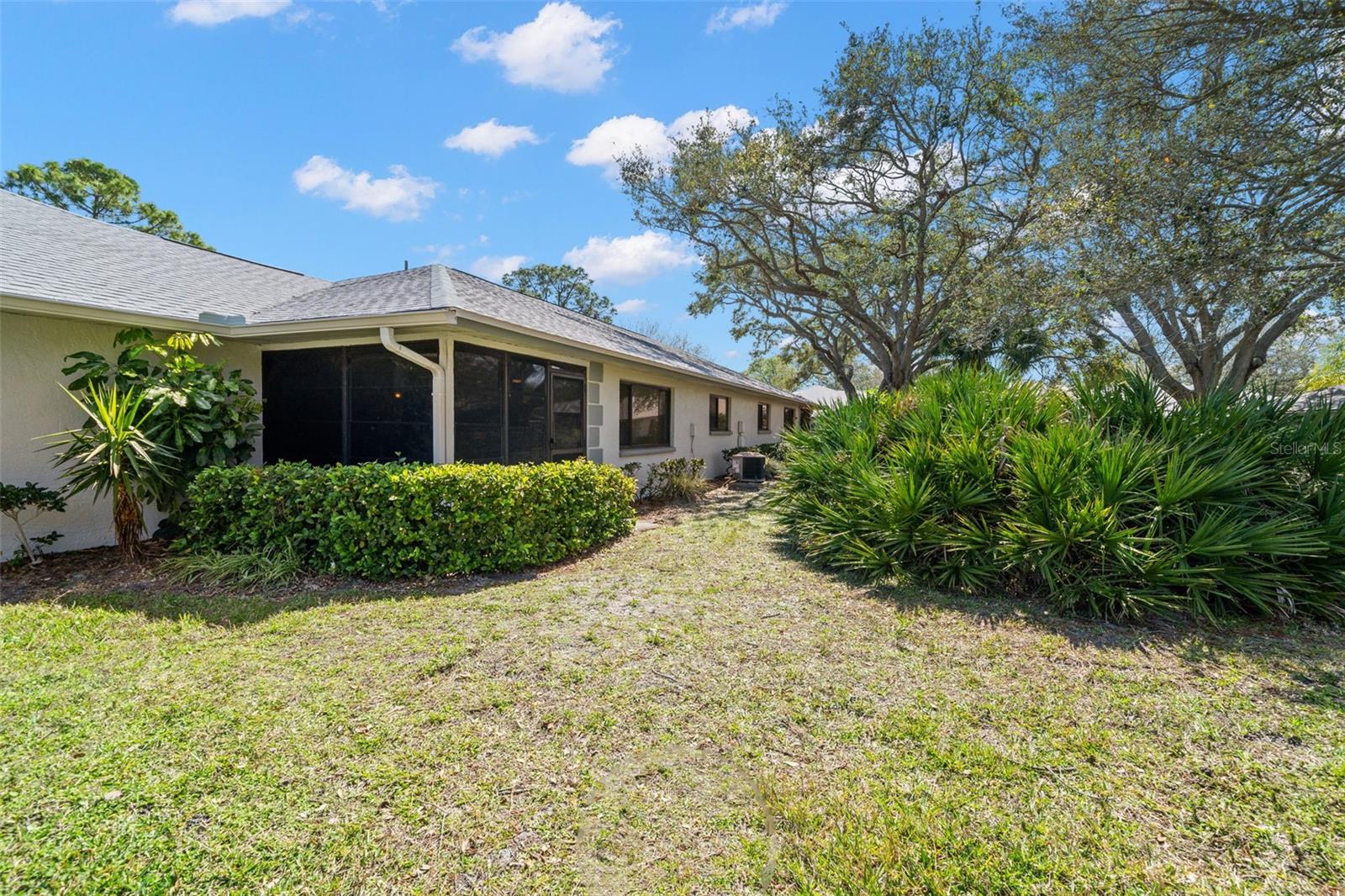 Image 26 of 40 For 2757 Countryside Boulevard 103