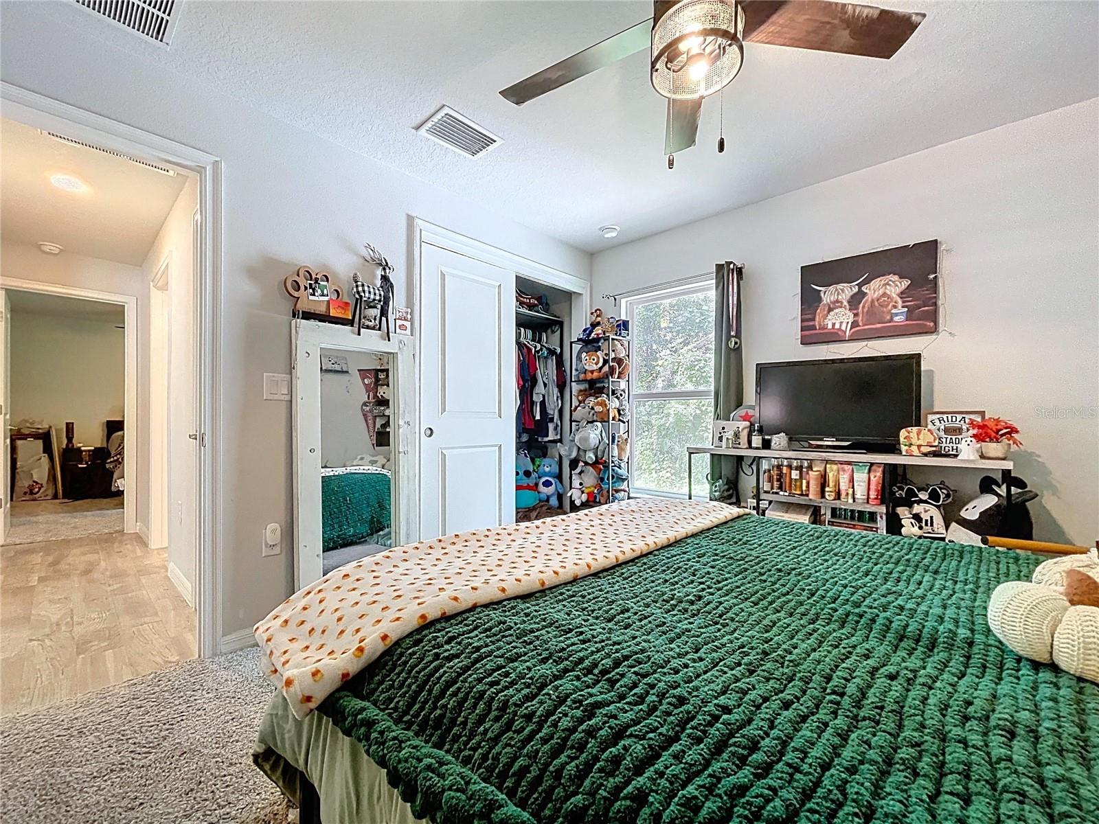 Image 22 of 30 For 13321 Potomac Avenue