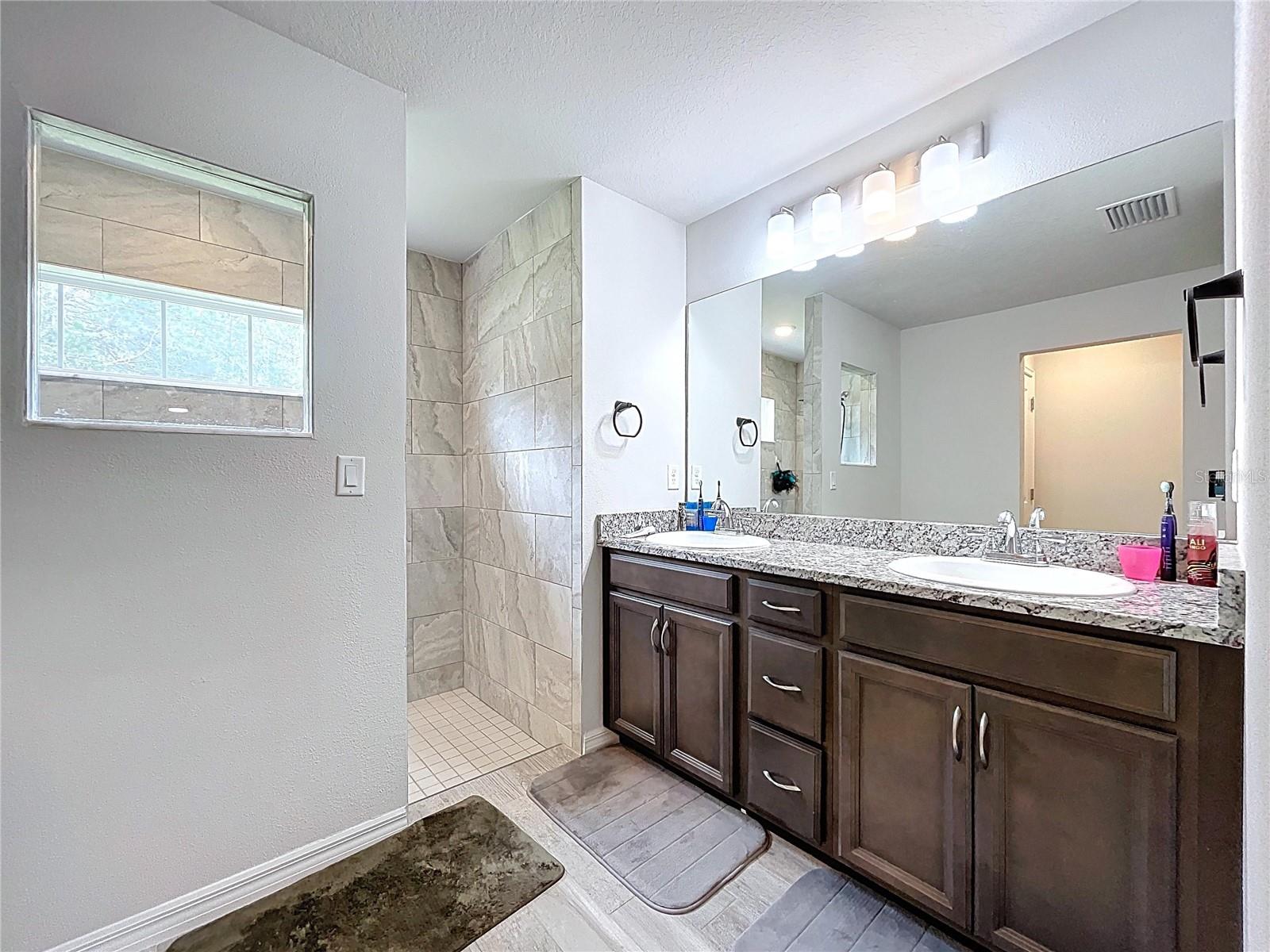 Image 25 of 30 For 13321 Potomac Avenue