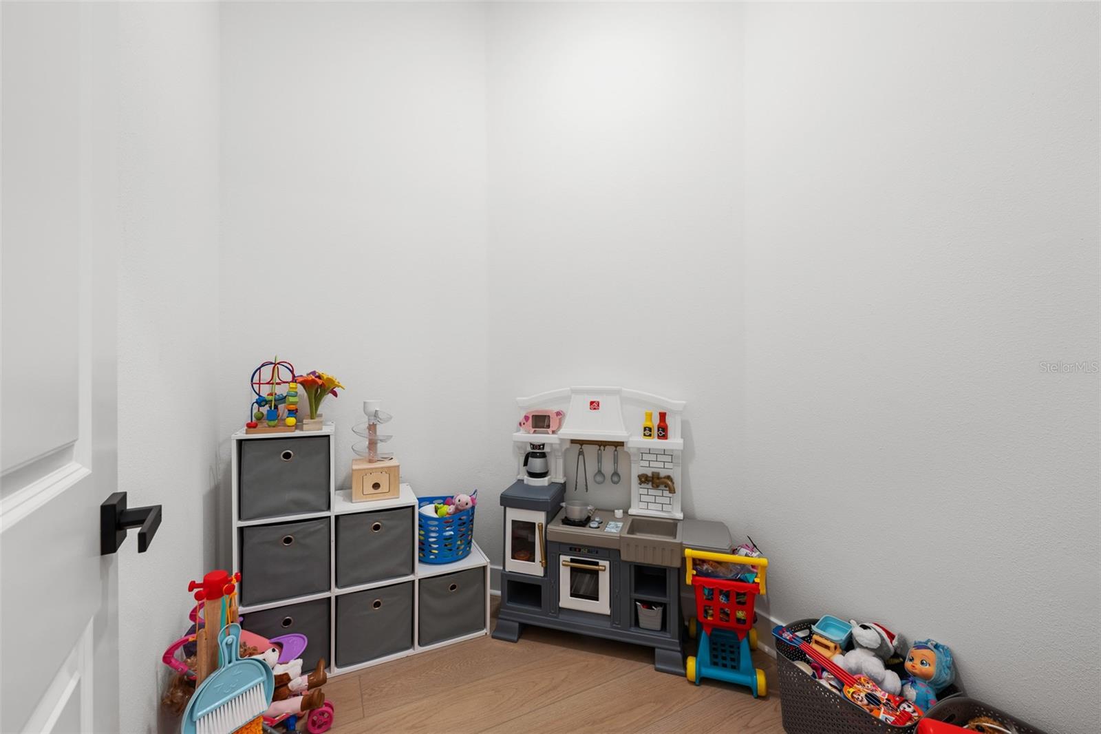 Image 24 of 66 For 6836 Depue Drive