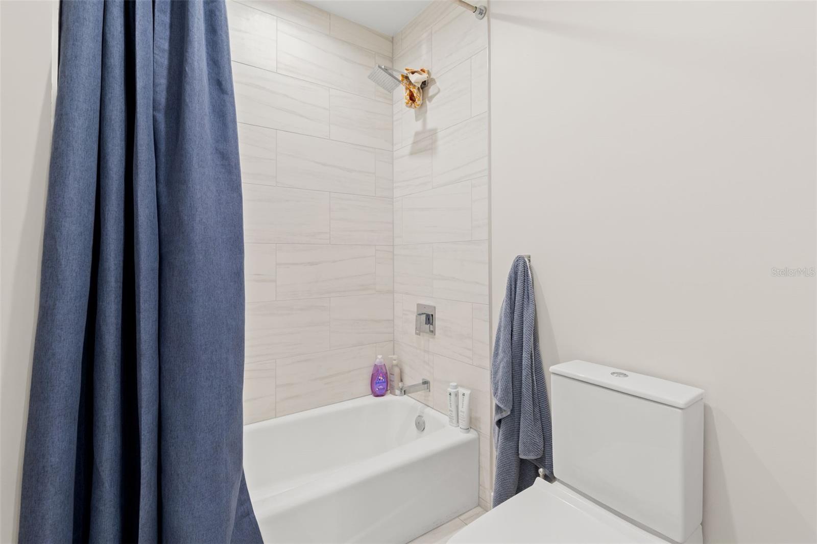 Image 35 of 59 For 5120 Marina Way 16002