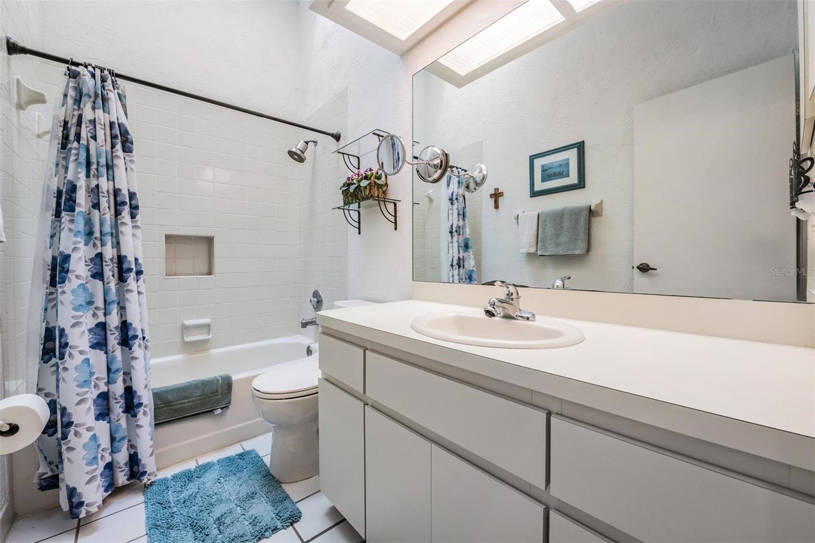 Image 16 of 37 For 103 Kathleen Court