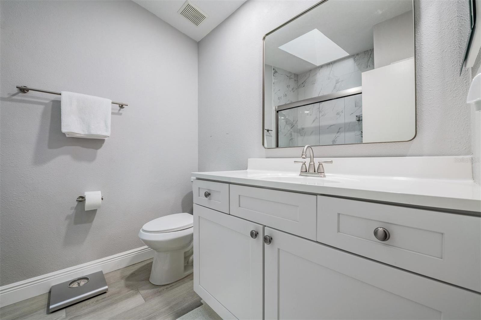 Image 20 of 37 For 103 Kathleen Court