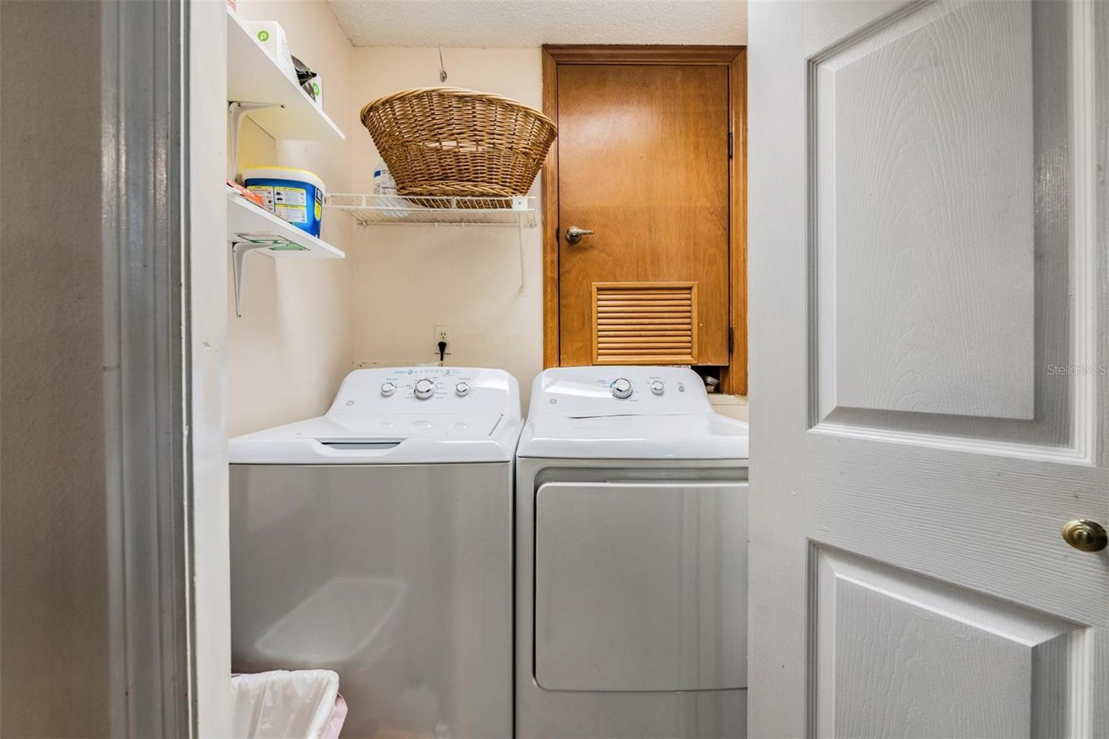 Image 24 of 37 For 103 Kathleen Court