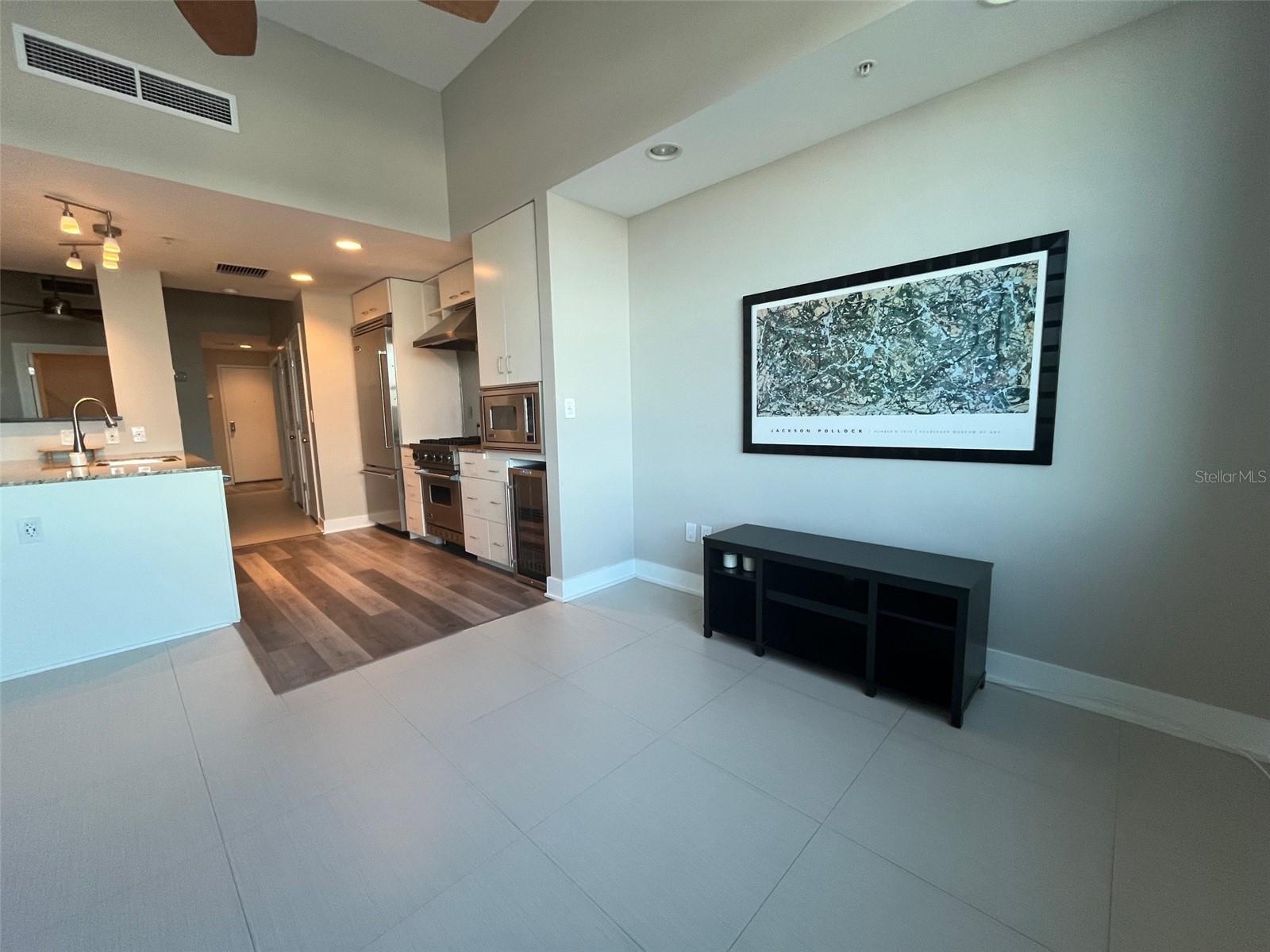 Image 24 of 33 For 1208 Kennedy Boulevard 817