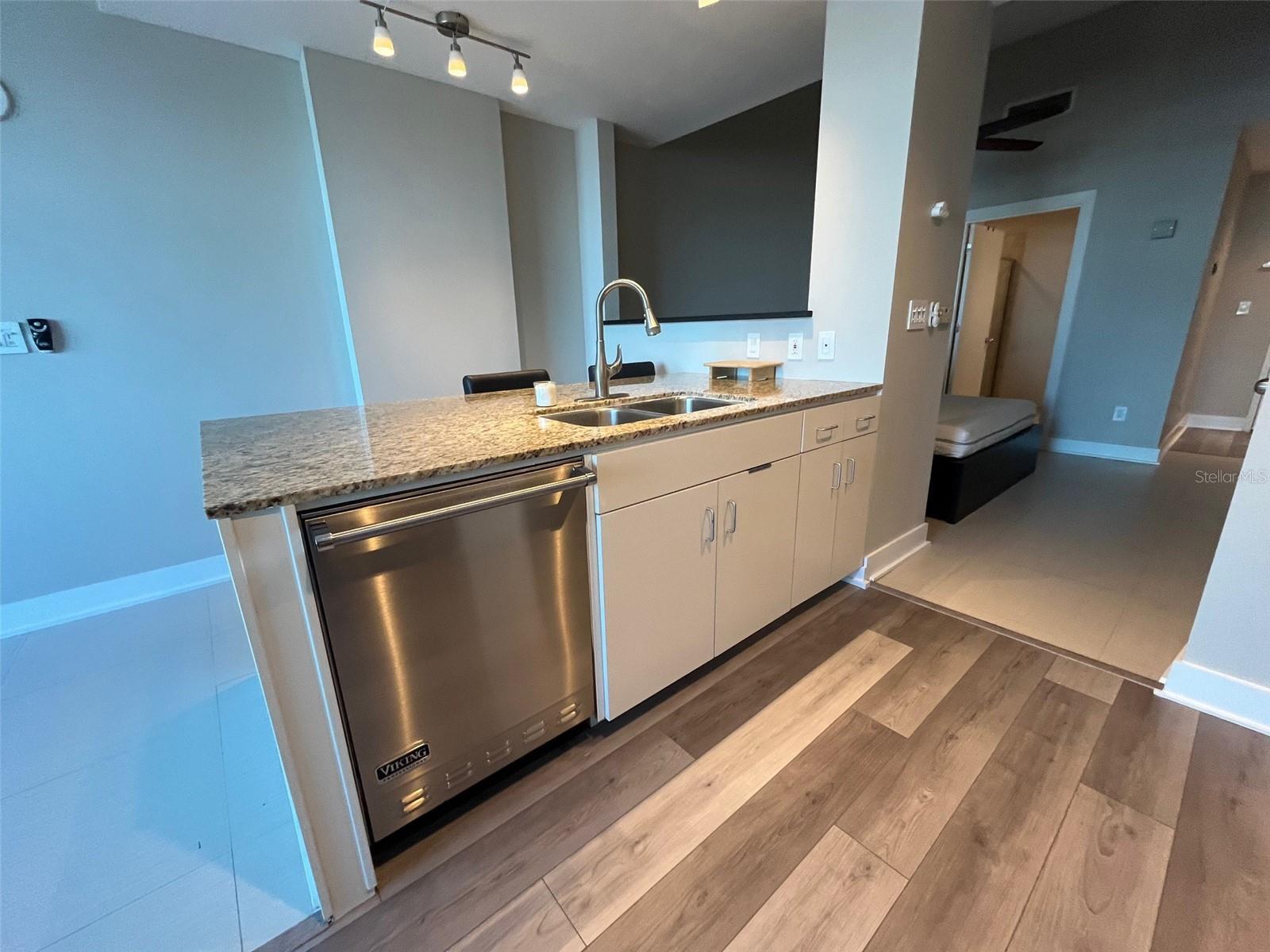 Image 26 of 33 For 1208 Kennedy Boulevard 817