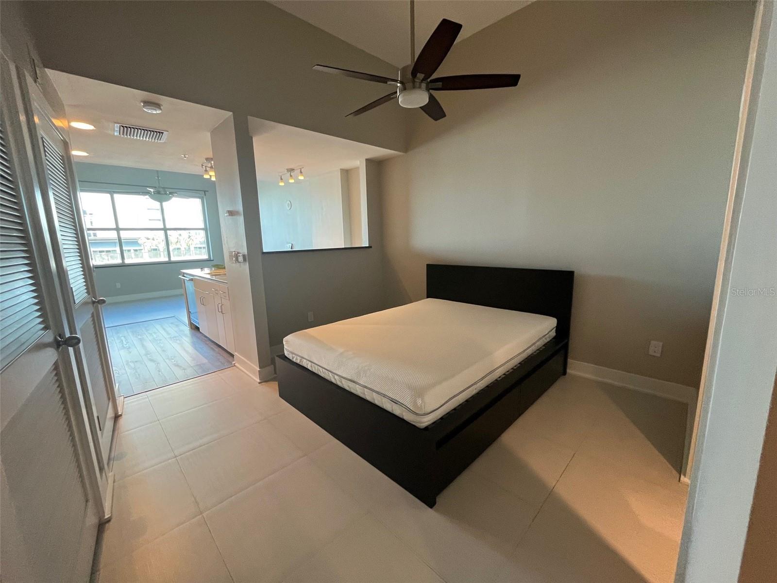 Image 4 of 33 For 1208 Kennedy Boulevard 817