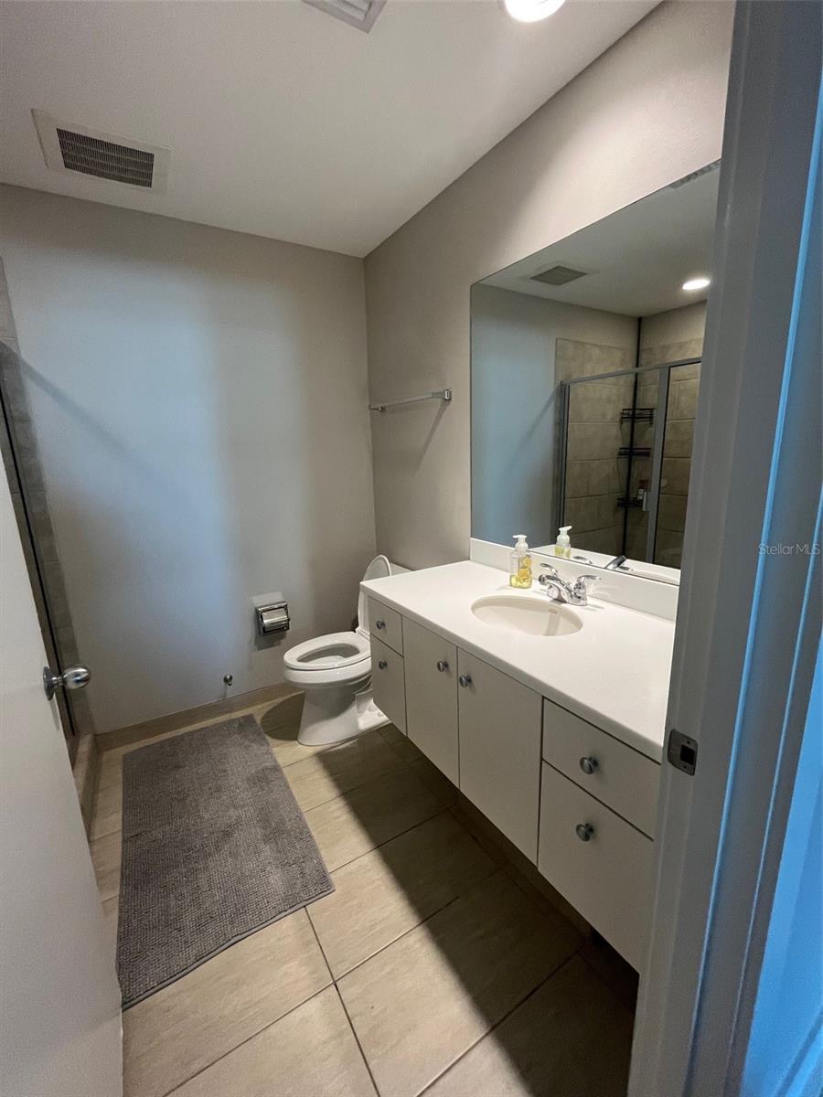 Image 6 of 33 For 1208 Kennedy Boulevard 817